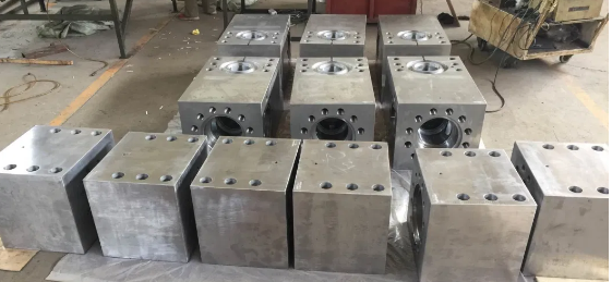 API-7K 1291280 Module Discharge With Stud And Nut 8P-80 Mud Pump Spare Parts 2