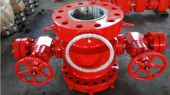Stainless steel Oilfield Wellhead Equipment Tubing Head Casing Adapter API 6A 1