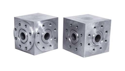 Oilfield Wellhead Components PR2 Oilfield Tee and Cross Flanged or Studded 0